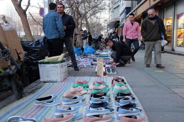 افشاگری در خصوص سدمعبرهای تهران ، مدیرعامل شرکت صنایع و مشاغل شهرداری: دستفروشان افراد نیازمند هستند