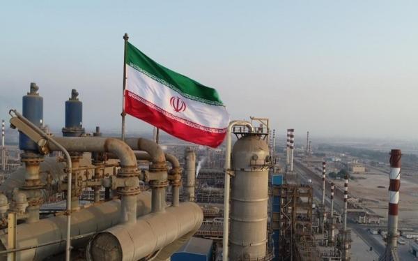کیهان ادعای صادرات 2 میلیون بشکه ای نفت خام را پس گرفت؛ یک میلیون و 400 هزار بشکه است