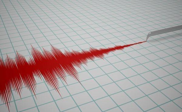 زلزله 4.7 ریشتری بامداد امروز در دهلران خسارت نداشته است