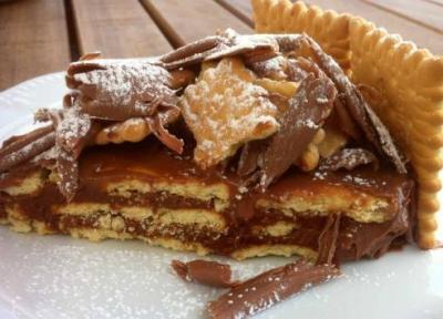 طرز تهیه دسر بیسکویت بستنی؛ یک دسر بی نظیر